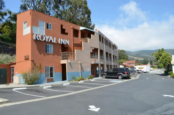 Royal Inn 4