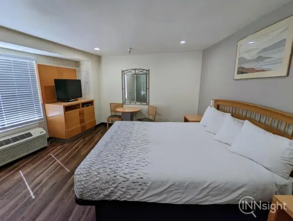 Royal Inn 9